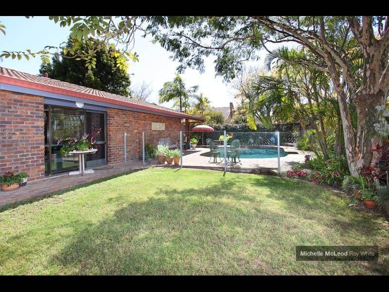 19 Morningview Street, CHAPEL HILL QLD 4069, Chapel Hill - Thumbnail 2