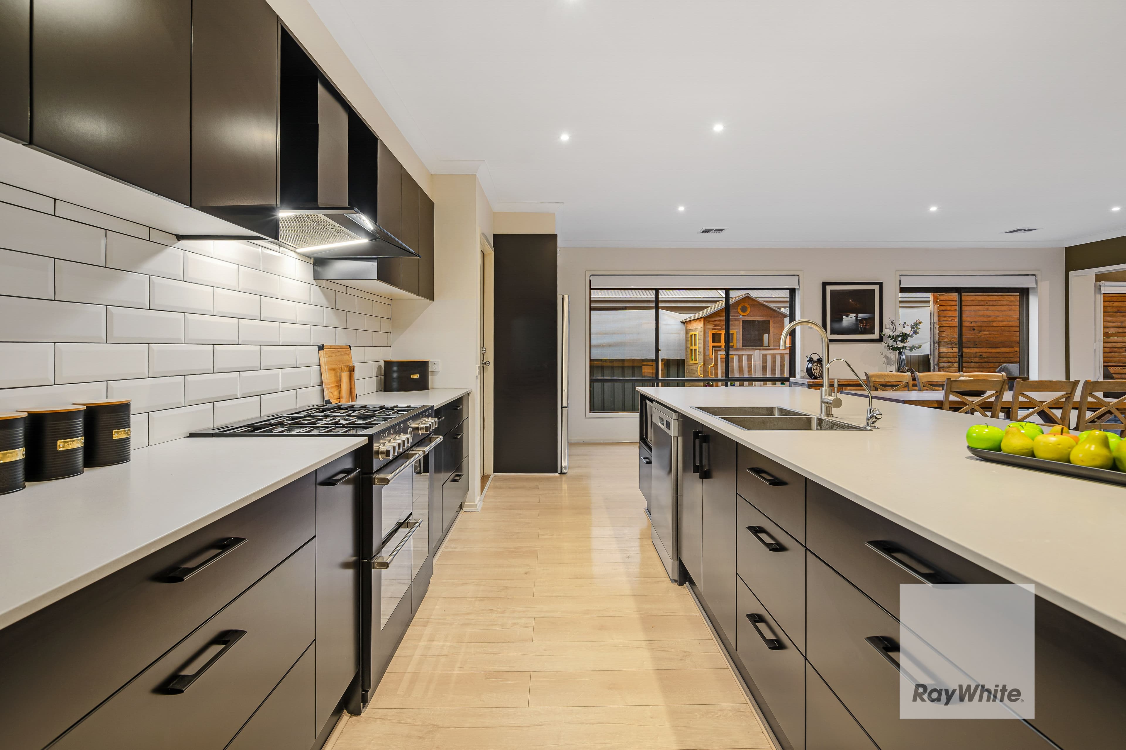 76 Pioneer Drive, Deer Park VIC 3023, Deer Park - Thumbnail 2