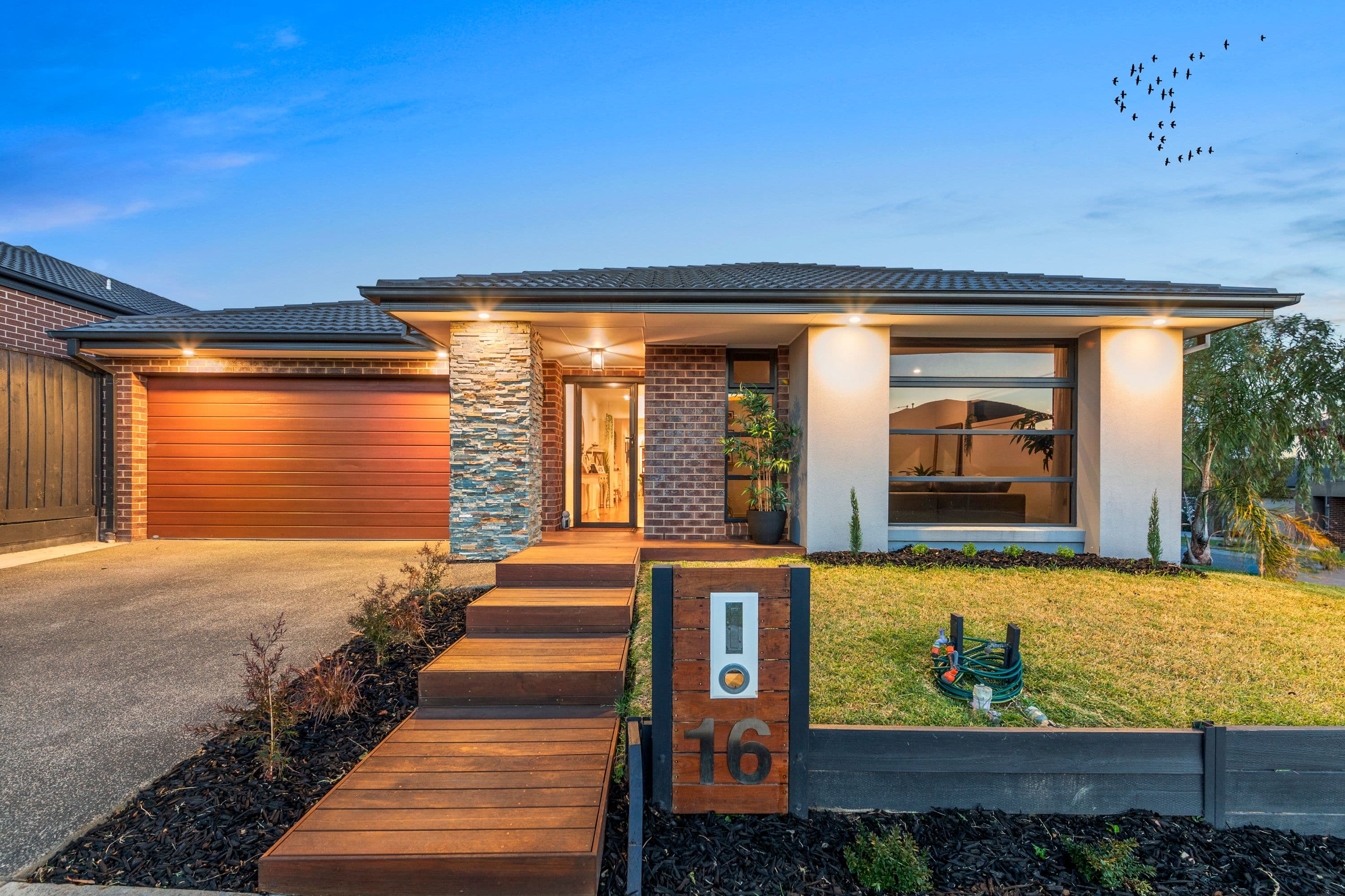 16 Wakehurst Way, Officer VIC 3809, Officer - Image 1