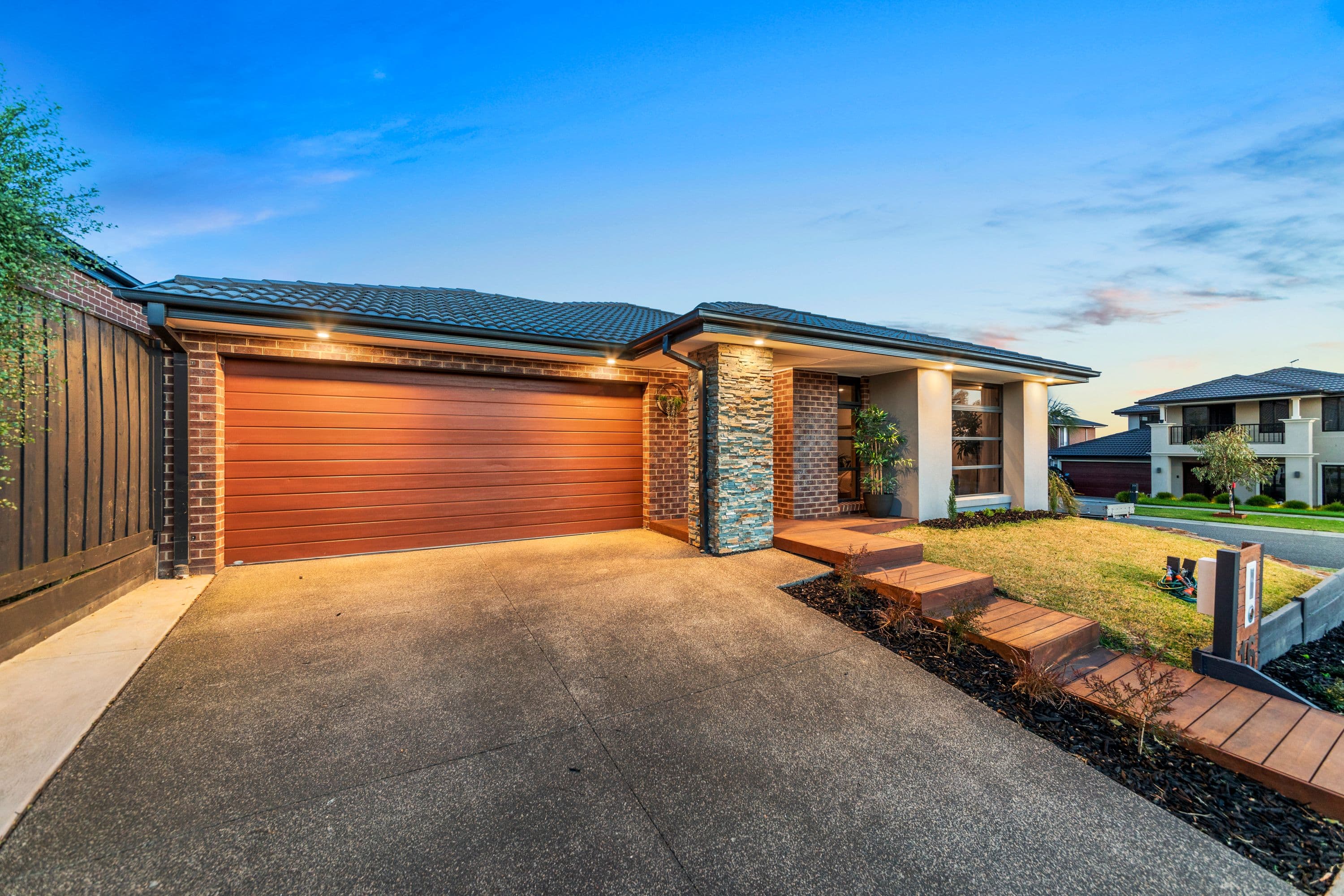 16 Wakehurst Way, Officer VIC 3809, Officer - Thumbnail 3