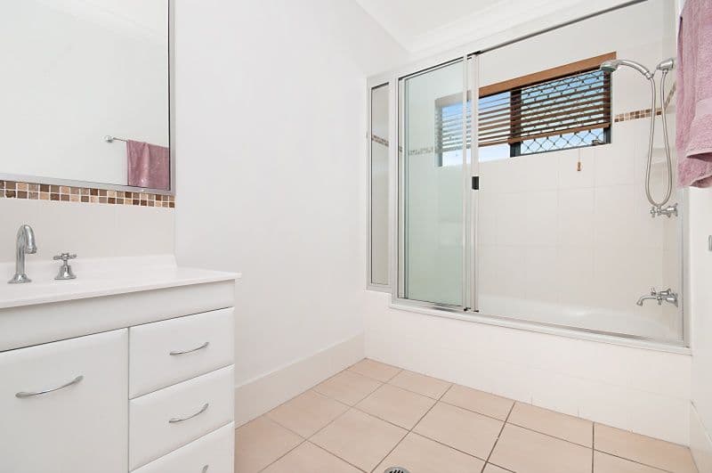 21 Coolaree Drive, BUSHLAND BEACH QLD 4818, Bushland Beach - Thumbnail 5