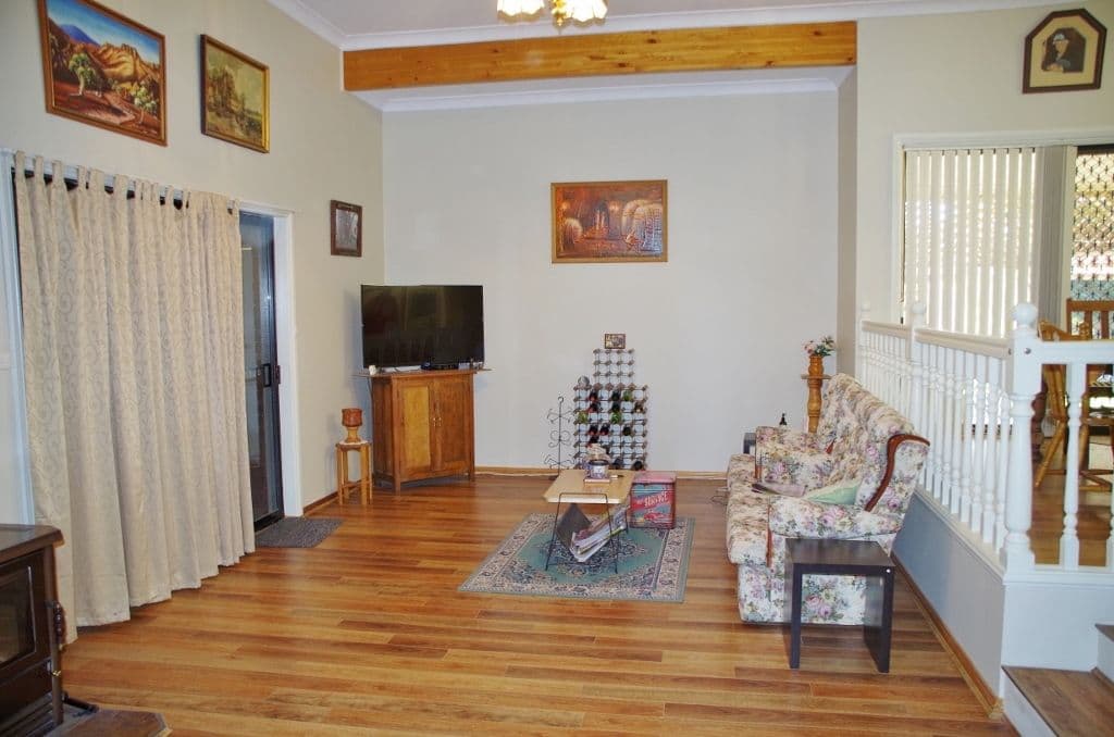 308 Renmark Avenue, Renmark SA 5341, Renmark - Thumbnail 4