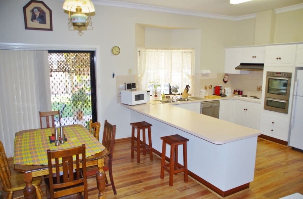 308 Renmark Avenue, Renmark SA 5341, Renmark - Thumbnail 6