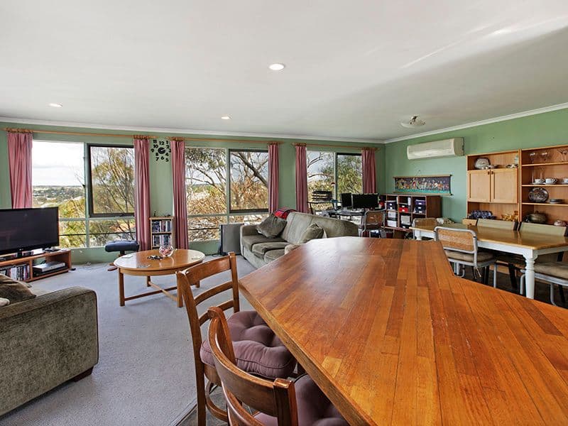 29 Reigate Road, HIGHTON VIC 3216, Highton - Thumbnail 2