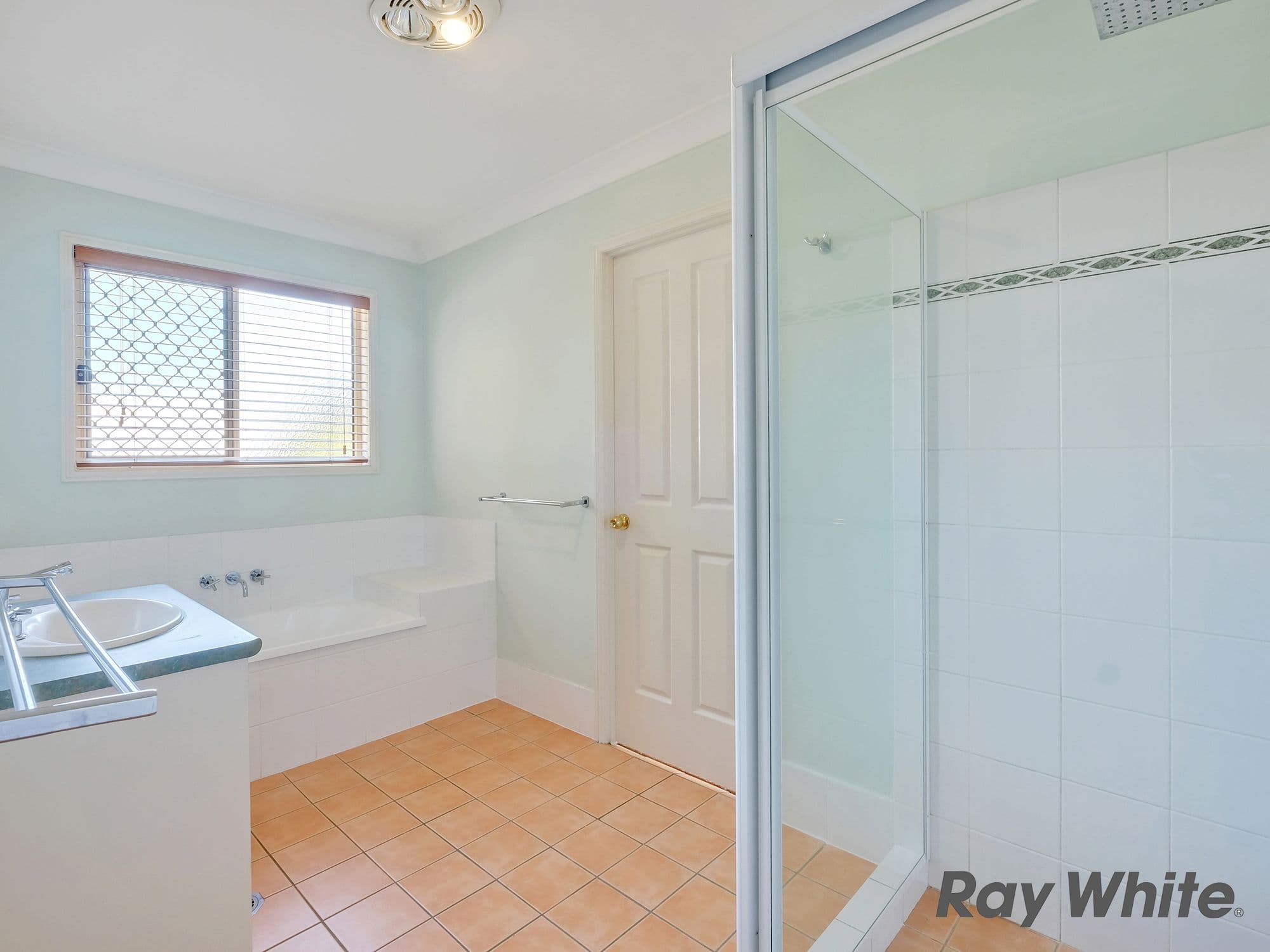 1 Hermitage Place, Forest Lake QLD 4078, Forest Lake - Thumbnail 8