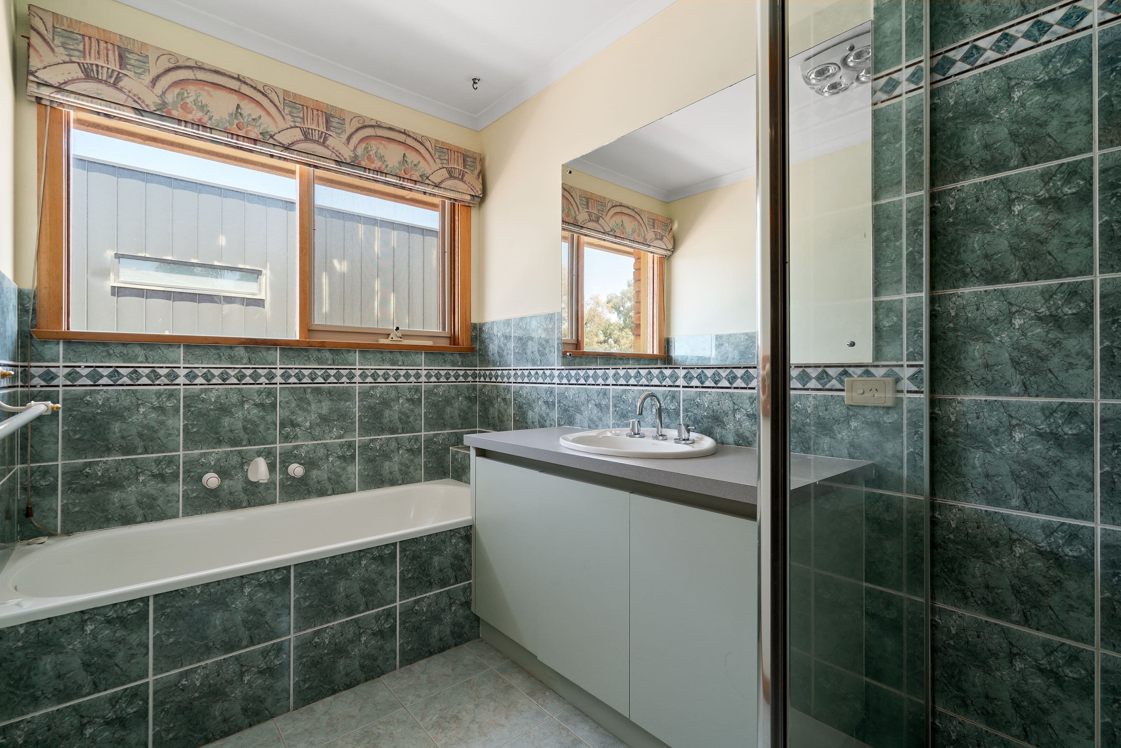106 Yellow Gum Boulevard, Sunbury VIC 3429, Sunbury - Thumbnail 7