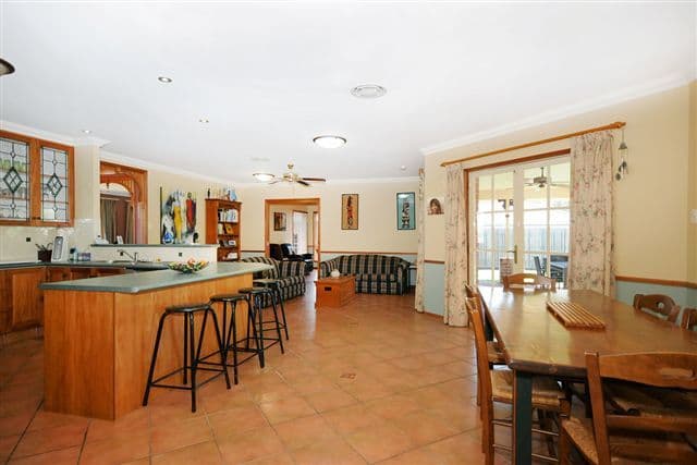 2 Howard Street, MIDDLE RIDGE QLD 4350, Middle Ridge - Thumbnail 5