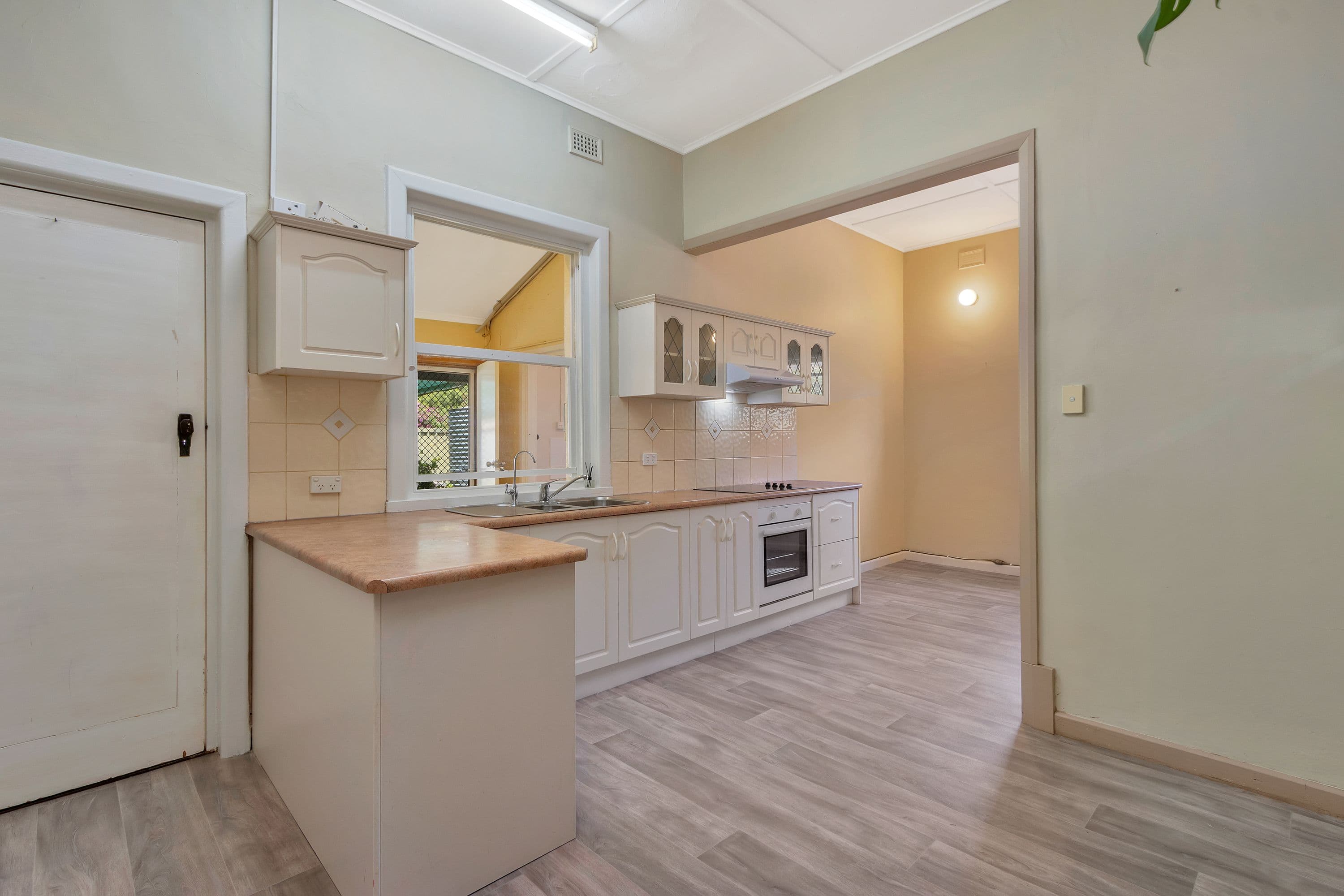 8 Barry Street, Hamley Bridge SA 5401, Hamley Bridge - Thumbnail 8