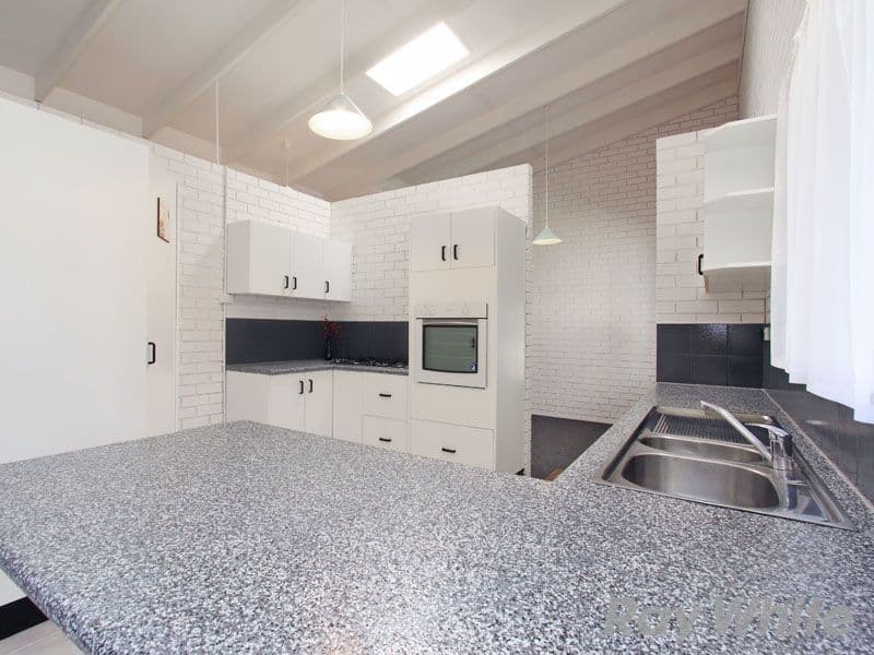 19 Shea Street, Scarborough QLD 4020, Scarborough - Thumbnail 3