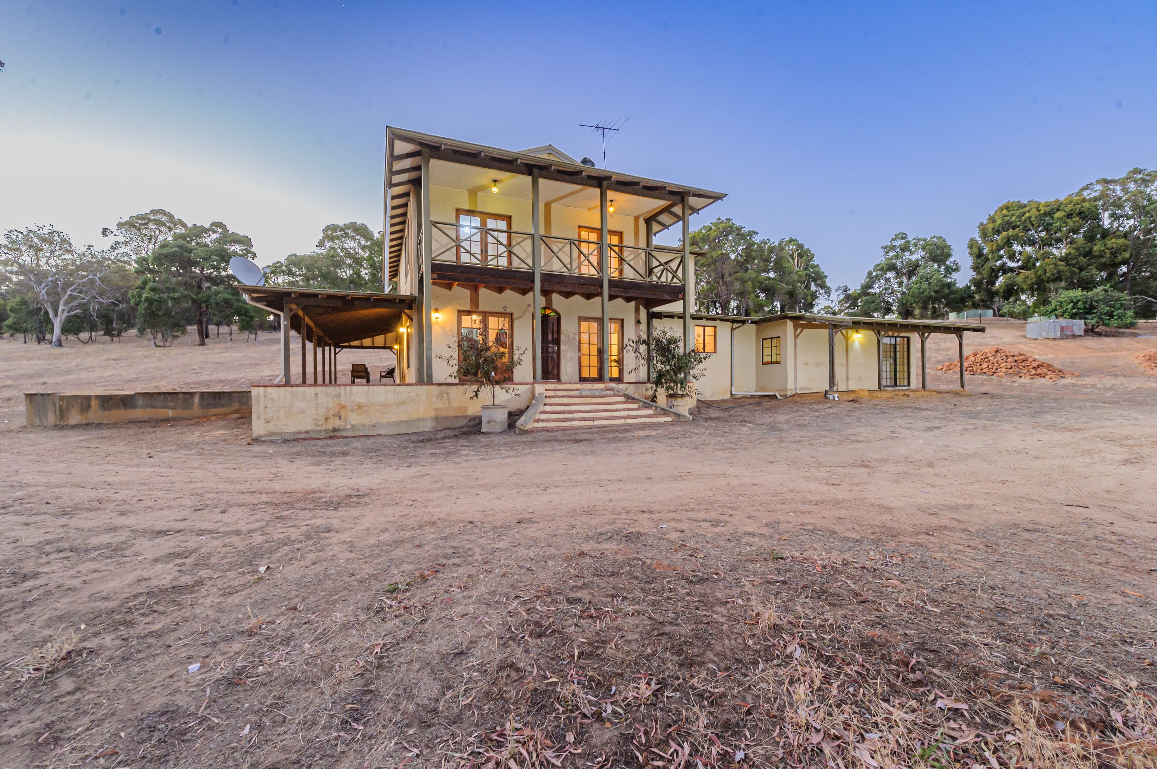 691 Chittering Road, Bullsbrook WA 6084, Bullsbrook - Thumbnail 2