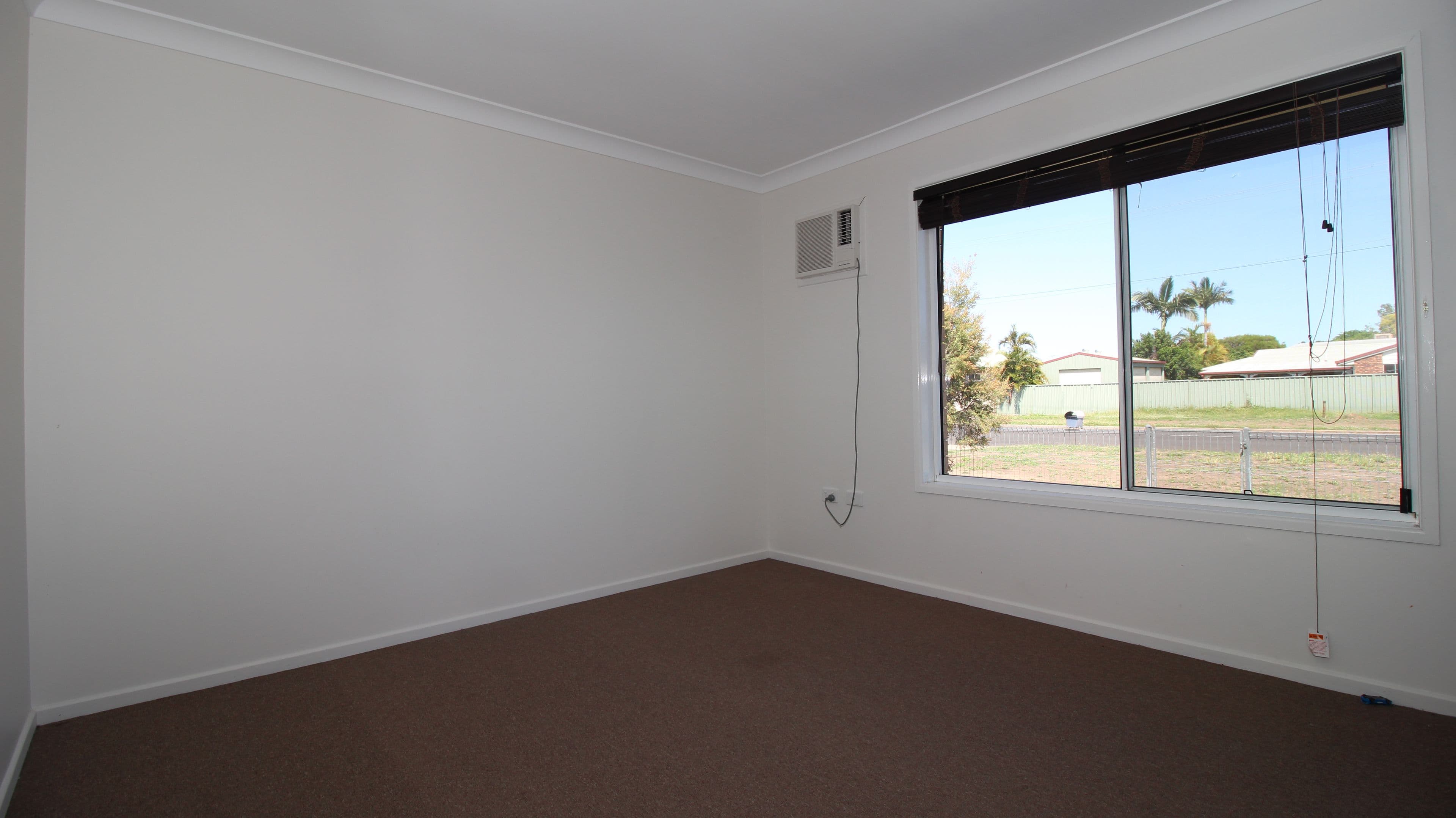 47 Gladstone Street, Emerald QLD 4720, Emerald - Thumbnail 6