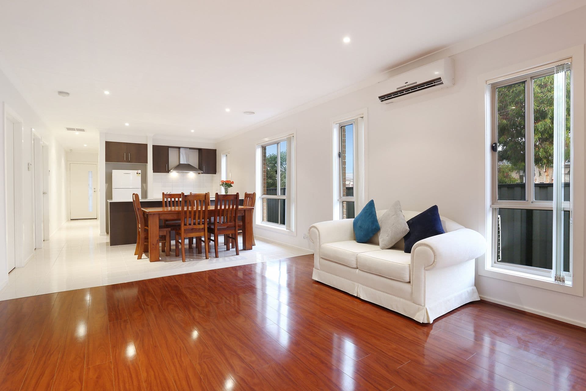 28 Regal Road, Point Cook VIC 3030, Point Cook - Thumbnail 4