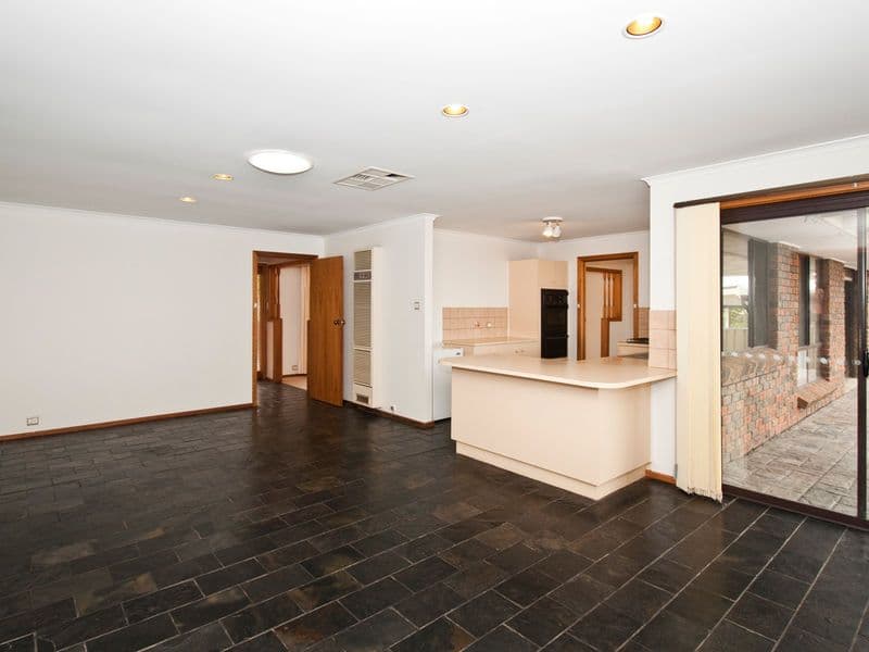 39 Kurrambi Crescent, HALLETT COVE SA 5158, Hallett Cove - Thumbnail 7