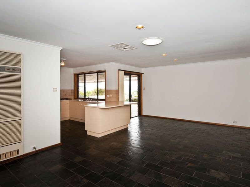 39 Kurrambi Crescent, HALLETT COVE SA 5158, Hallett Cove - Thumbnail 8