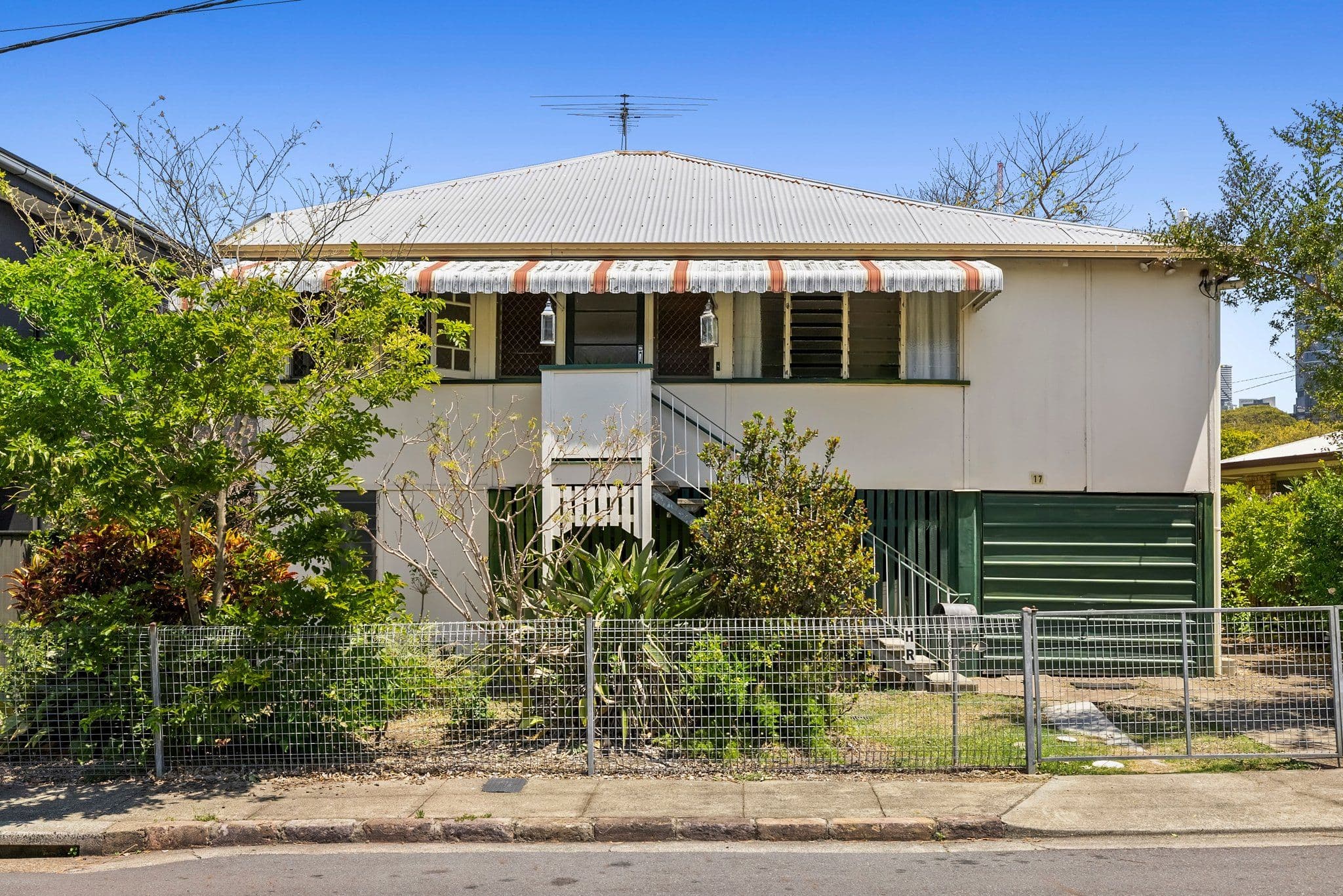 17 Rosina Street, Kangaroo Point QLD 4169, Kangaroo Point - Thumbnail 2