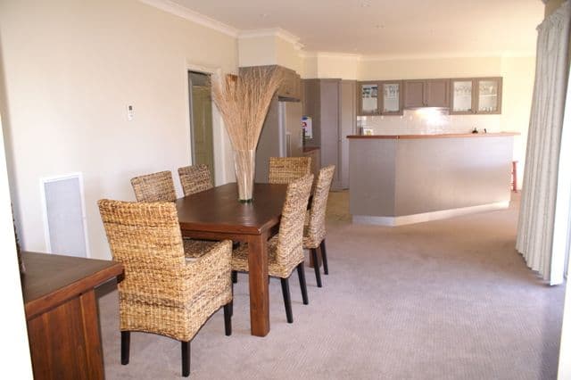 18  Rutherford Place, ORANGE NSW 2800, Orange - Thumbnail 2