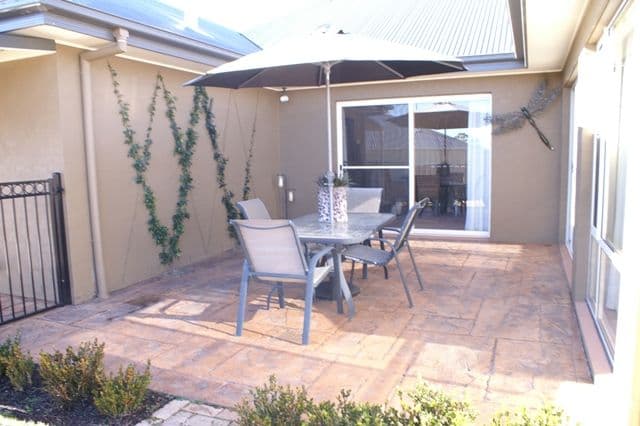 18  Rutherford Place, ORANGE NSW 2800, Orange - Thumbnail 3