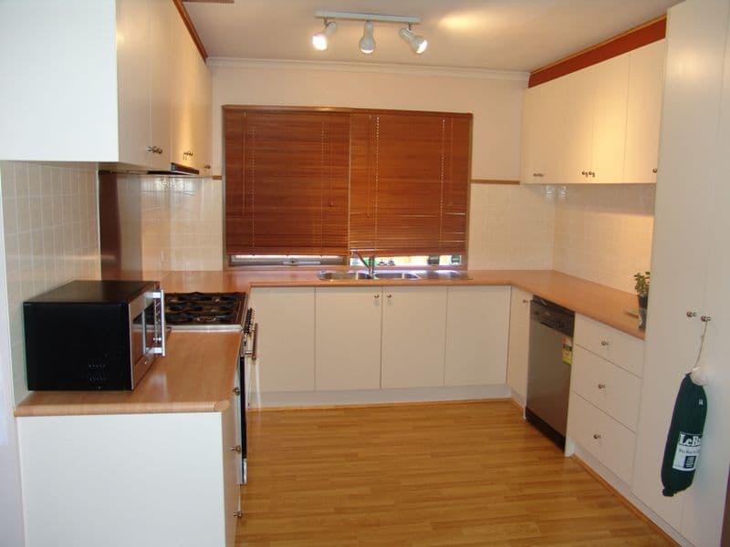 56 Dowling Avenue, HOPPERS CROSSING VIC 3029, Hoppers Crossing - Thumbnail 2