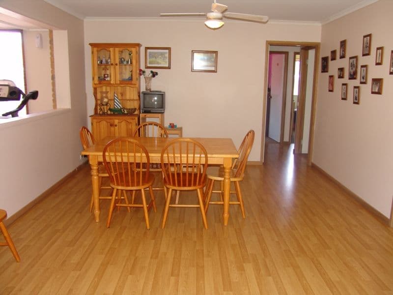 56 Dowling Avenue, HOPPERS CROSSING VIC 3029, Hoppers Crossing - Thumbnail 4