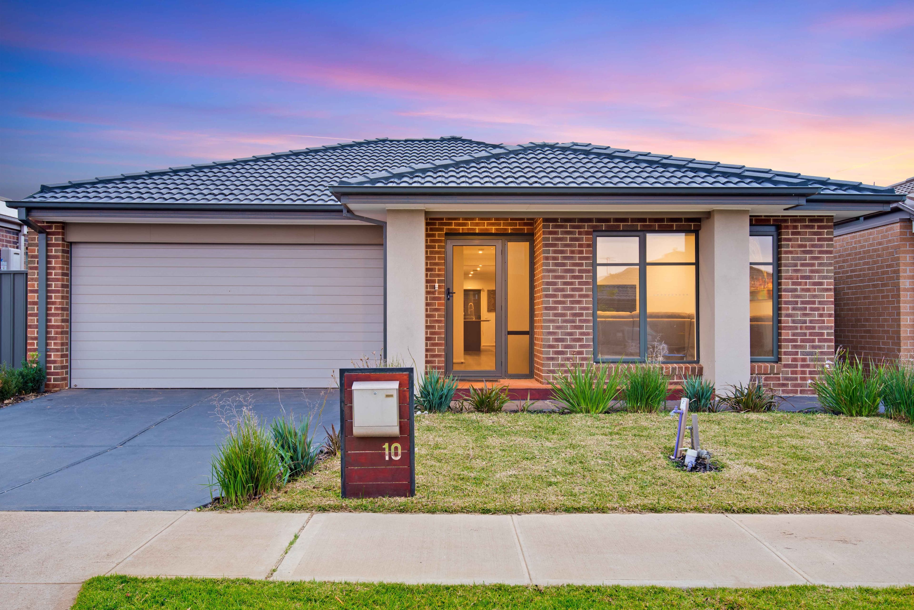 10 Zambezi Street, Tarneit VIC 3029, Tarneit - Image 1