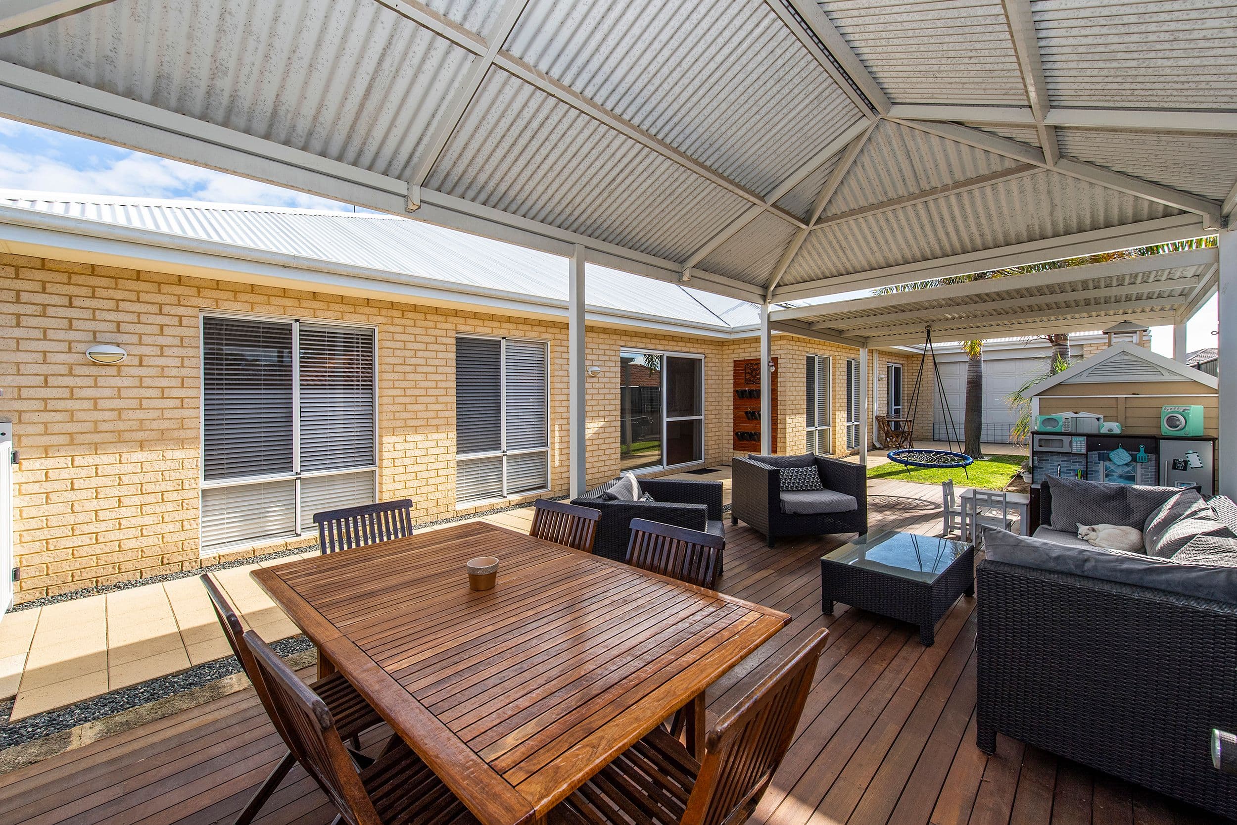 16 Birdsville Drive, Baldivis WA 6171, Baldivis - Thumbnail 3