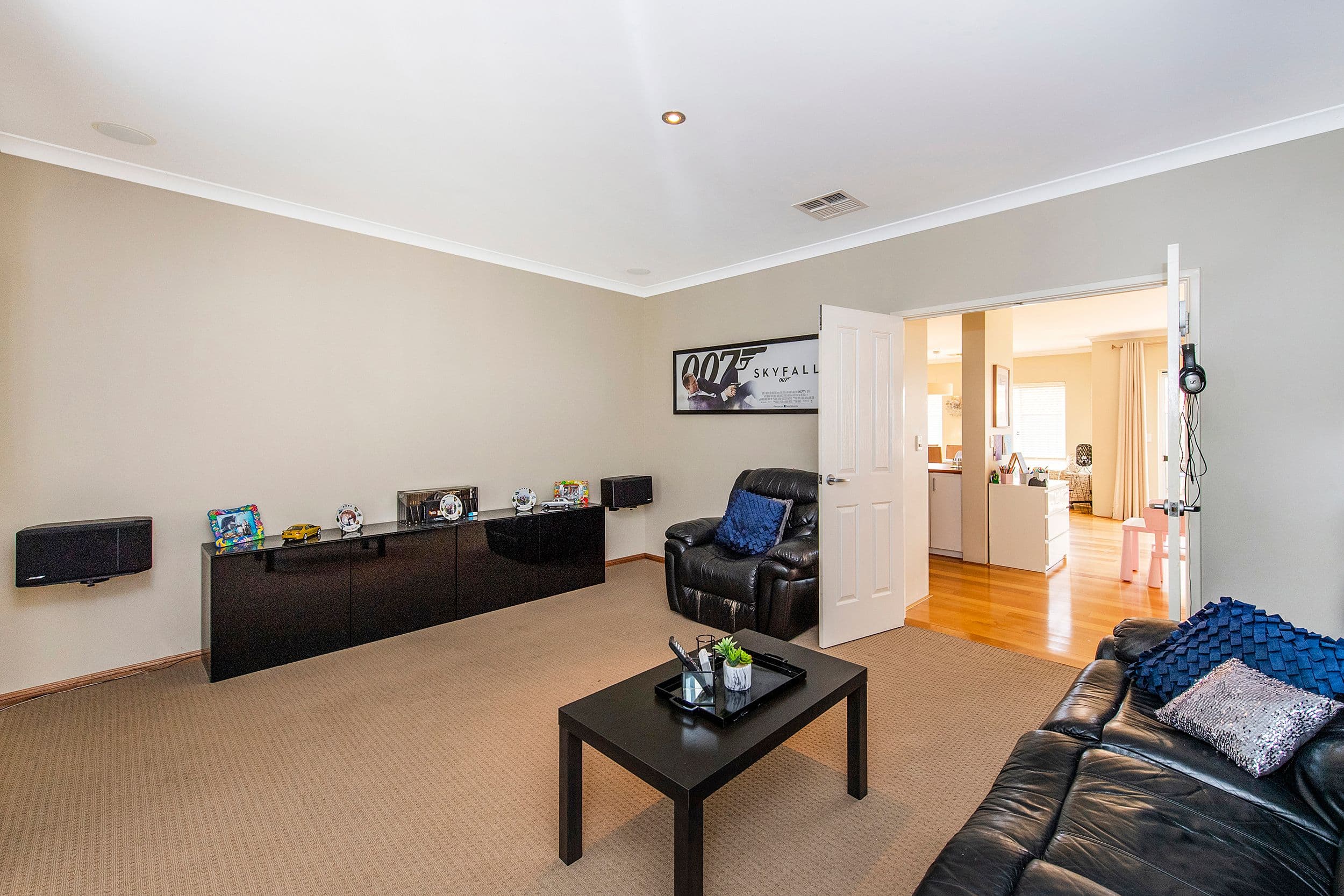 16 Birdsville Drive, Baldivis WA 6171, Baldivis - Thumbnail 4
