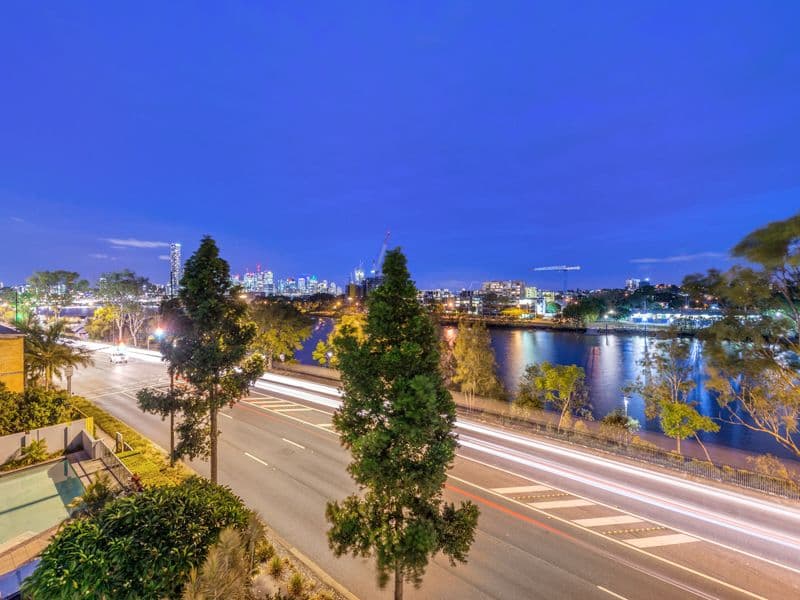 8 Dunmore Terrace, Auchenflower QLD 4066, Auchenflower - Thumbnail 3