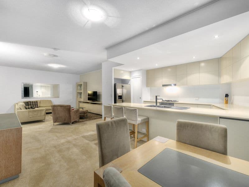 8 Dunmore Terrace, Auchenflower QLD 4066, Auchenflower - Thumbnail 5