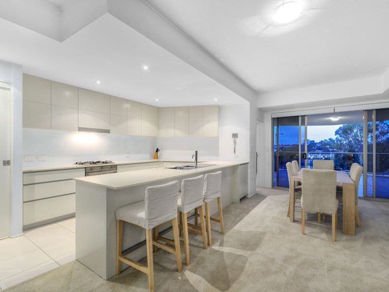 8 Dunmore Terrace, Auchenflower QLD 4066, Auchenflower - Thumbnail 7