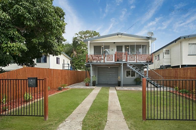 42 Windsor Place, DECEPTION BAY QLD 4508, Deception Bay - Image 1