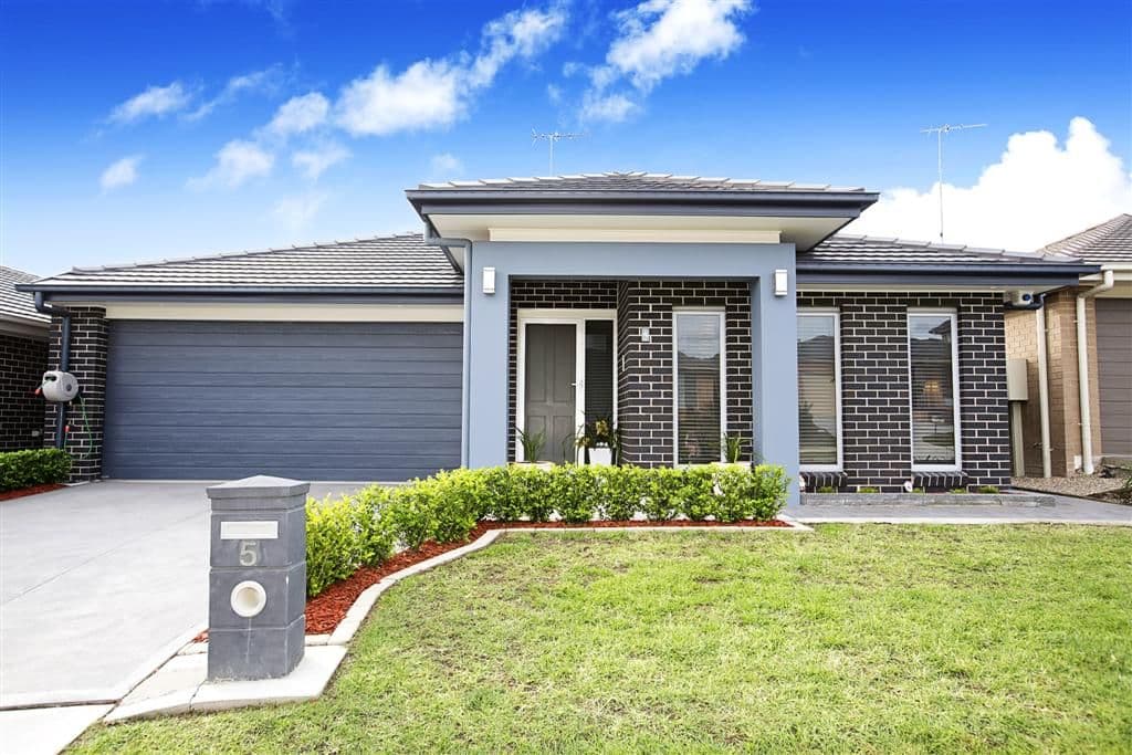 5 Foothills Terrace, GLENMORE PARK NSW 2745, Glenmore Park - Image 1