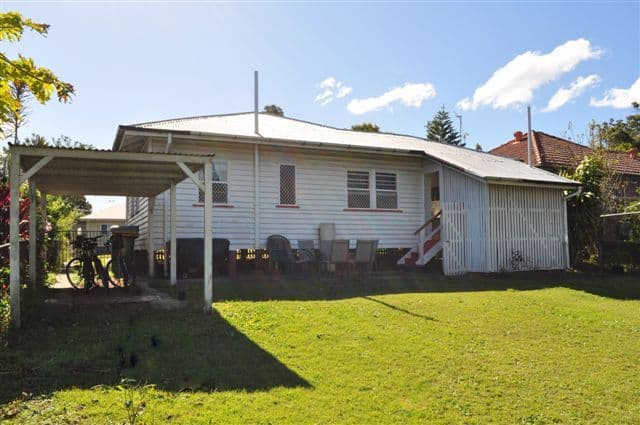 HOLLAND PARK QLD 4121, Holland Park - Thumbnail 8