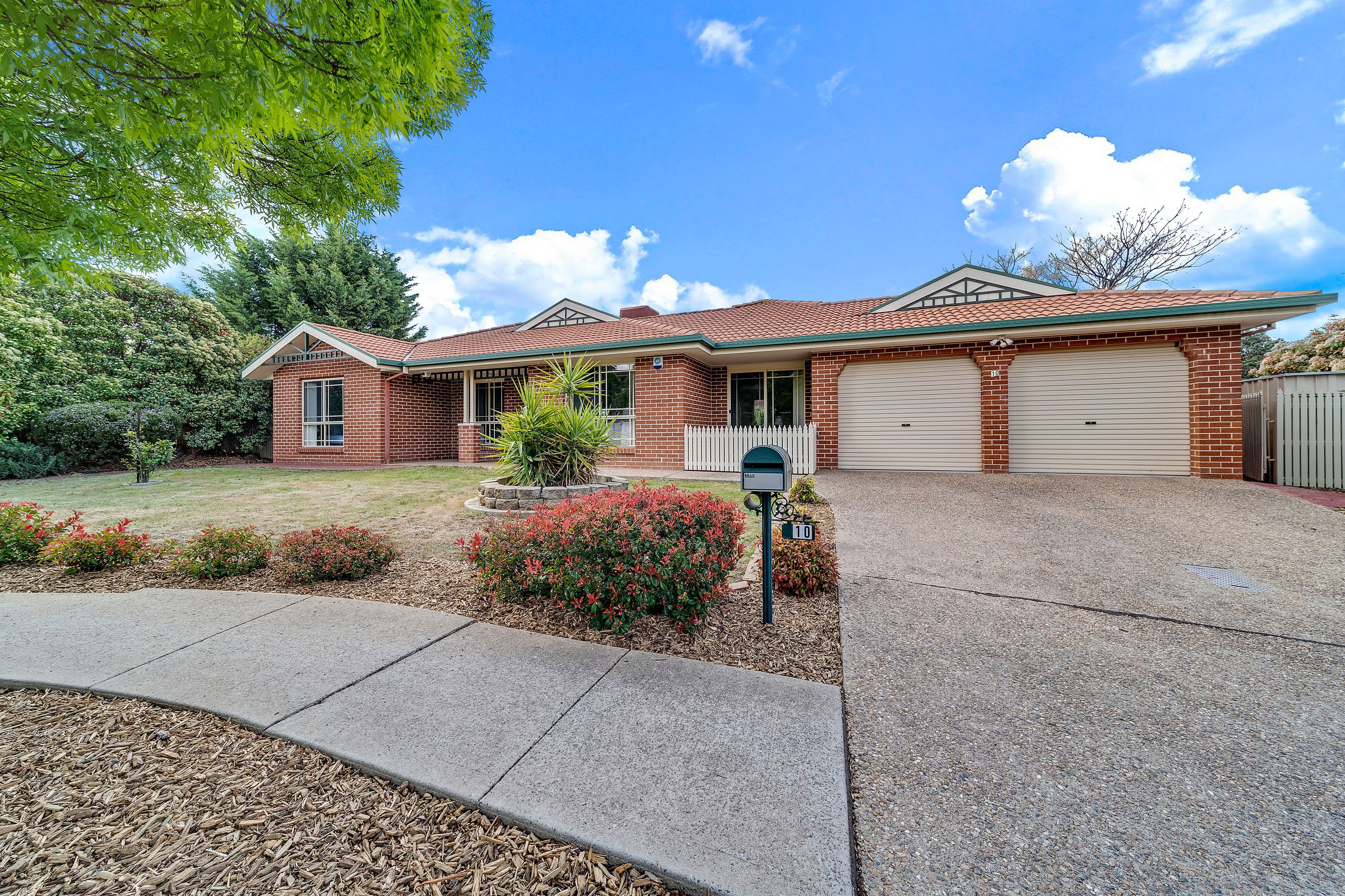 10 Burrumarra Avenue, Ngunnawal ACT 2913, Ngunnawal - Image 1