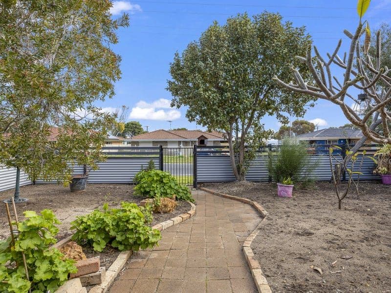 4 Caley Place, Two Rocks WA 6037, Two Rocks - Thumbnail 3