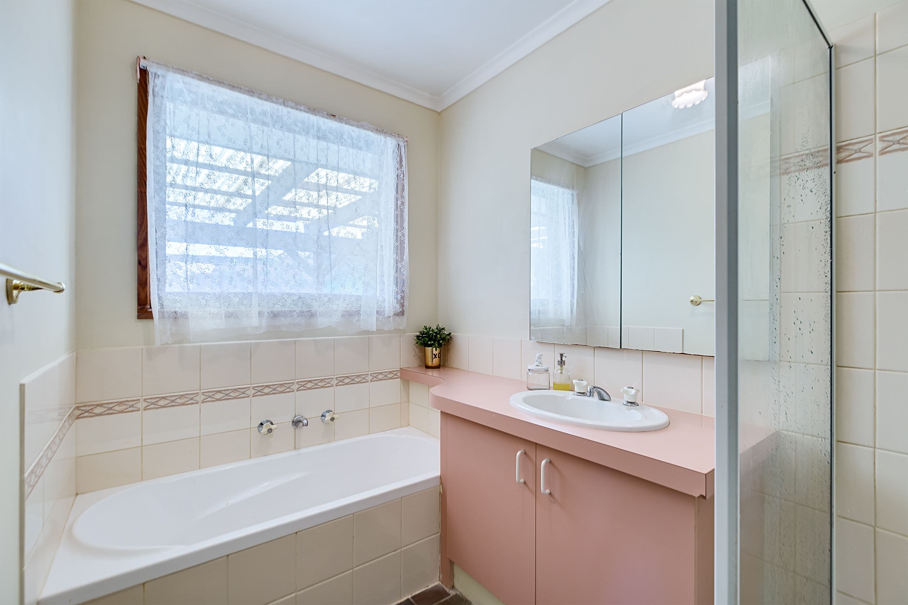 1 Longwood Drive, Epping VIC 3076, Epping - Thumbnail 3