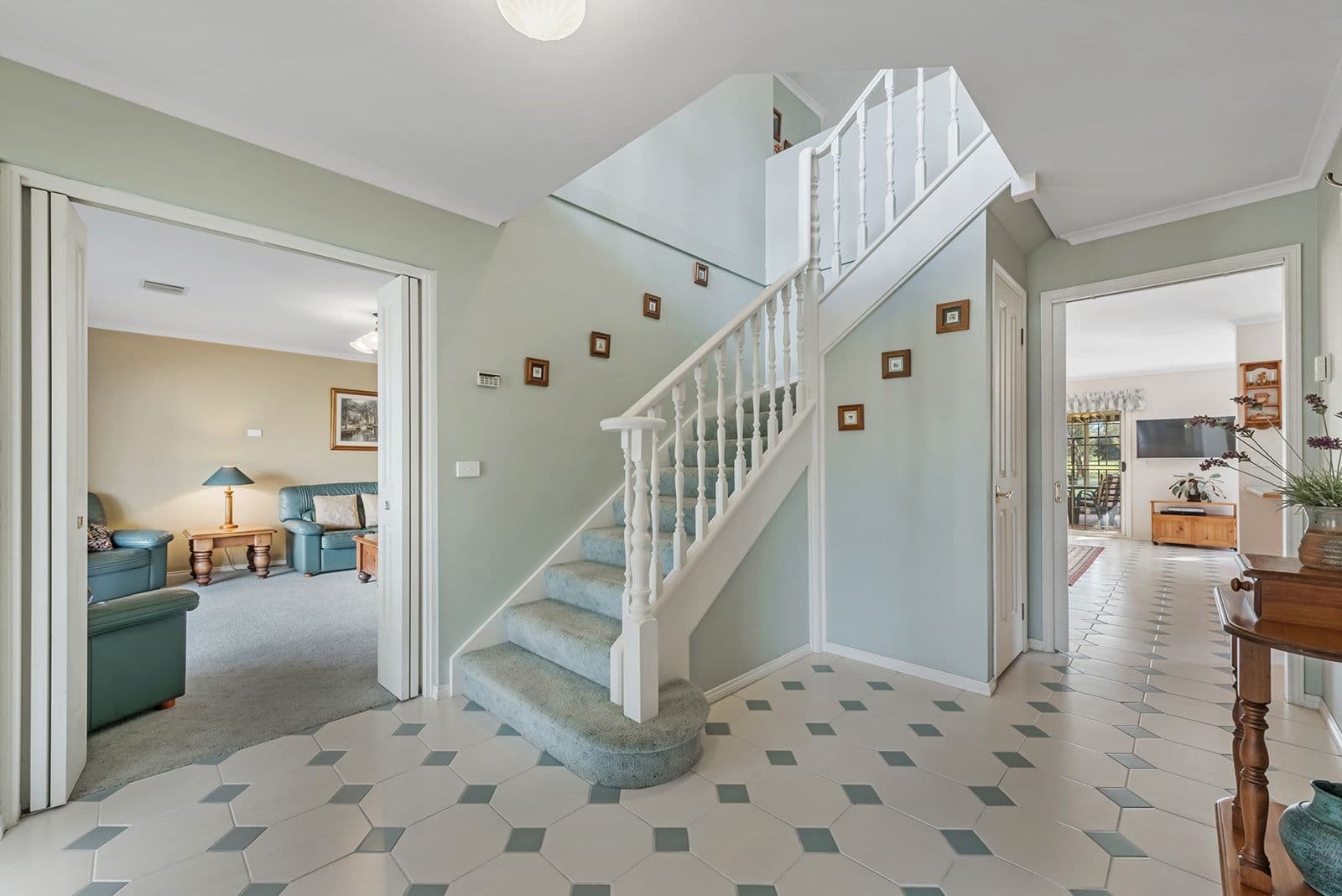 12 St Agnes Close, Craigieburn VIC 3064, Craigieburn - Thumbnail 3