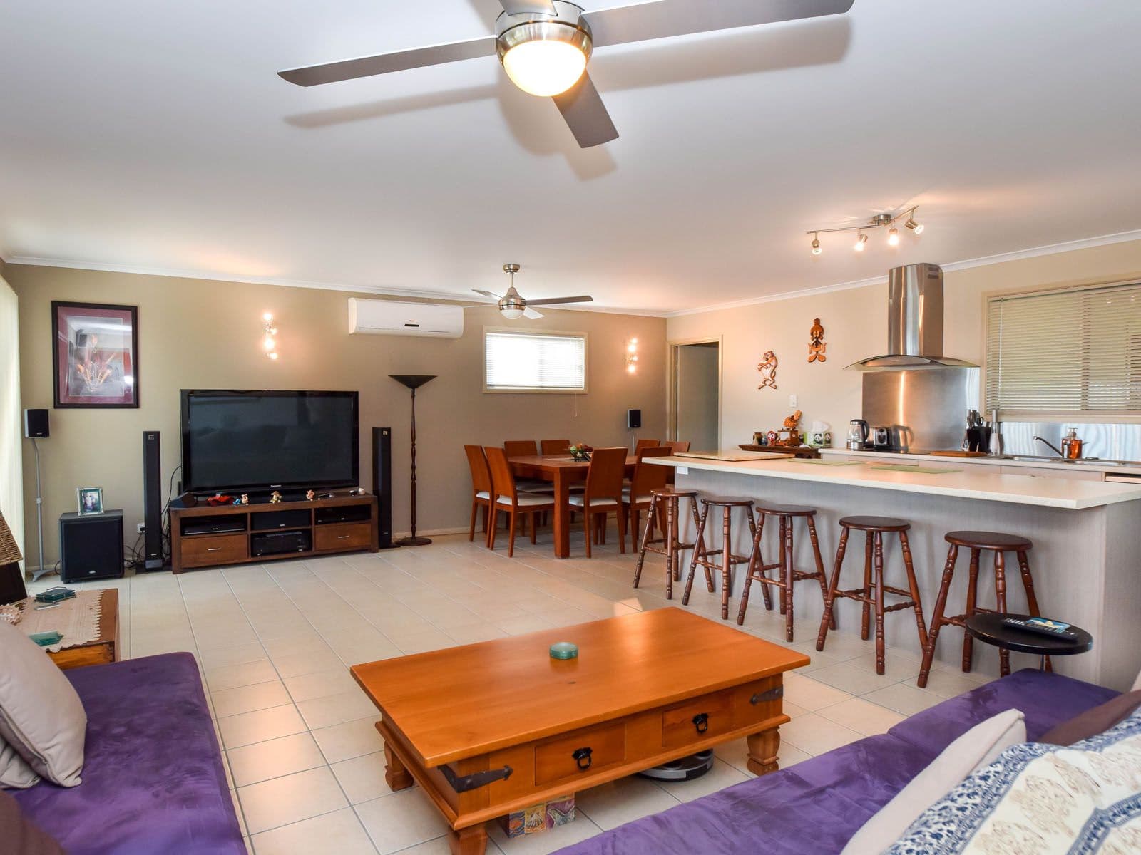 11 Finland Road, PACIFIC PARADISE QLD 4564, Pacific Paradise - Thumbnail 4