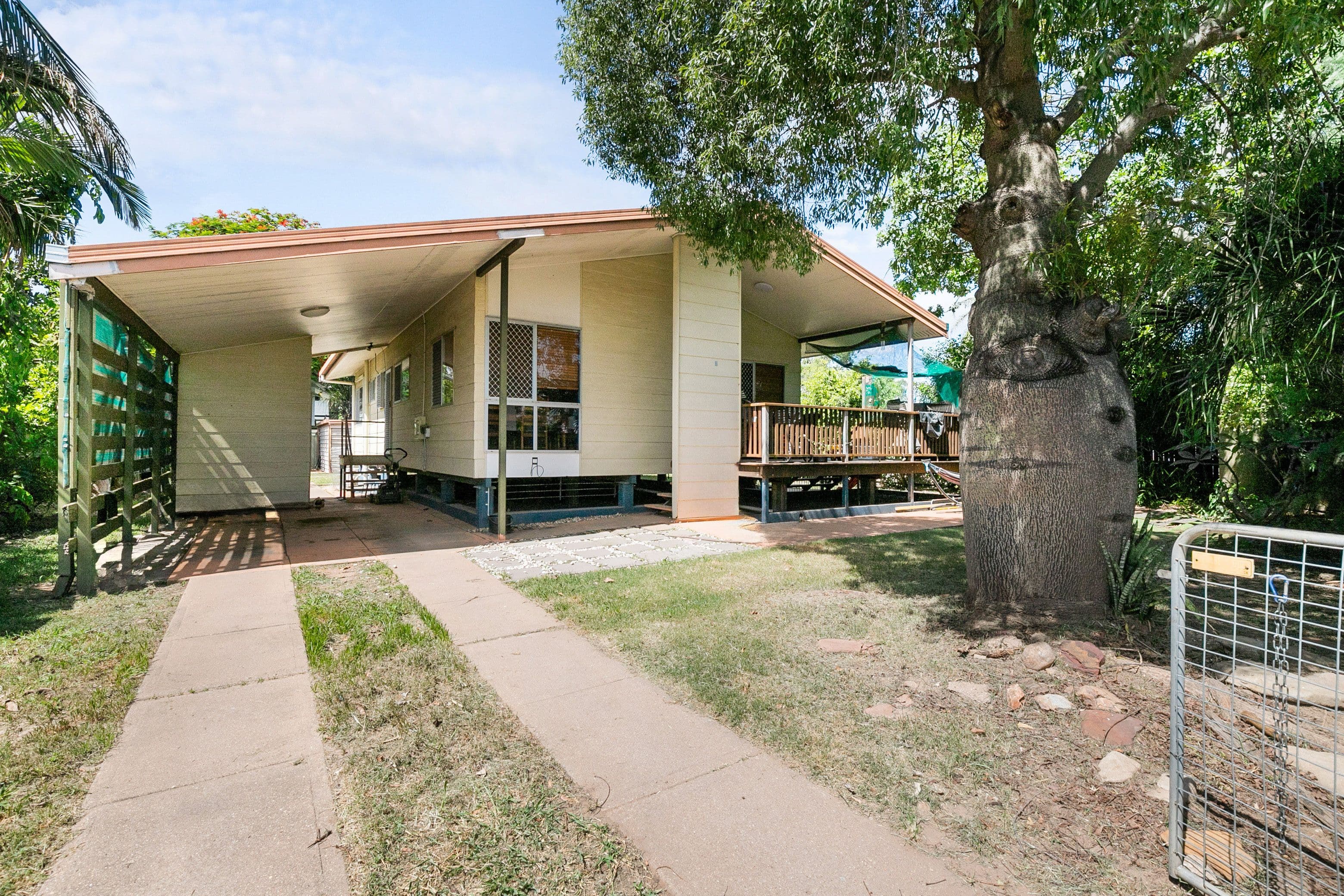 7 McKendry Street, Emerald QLD 4720, Emerald - Image 1