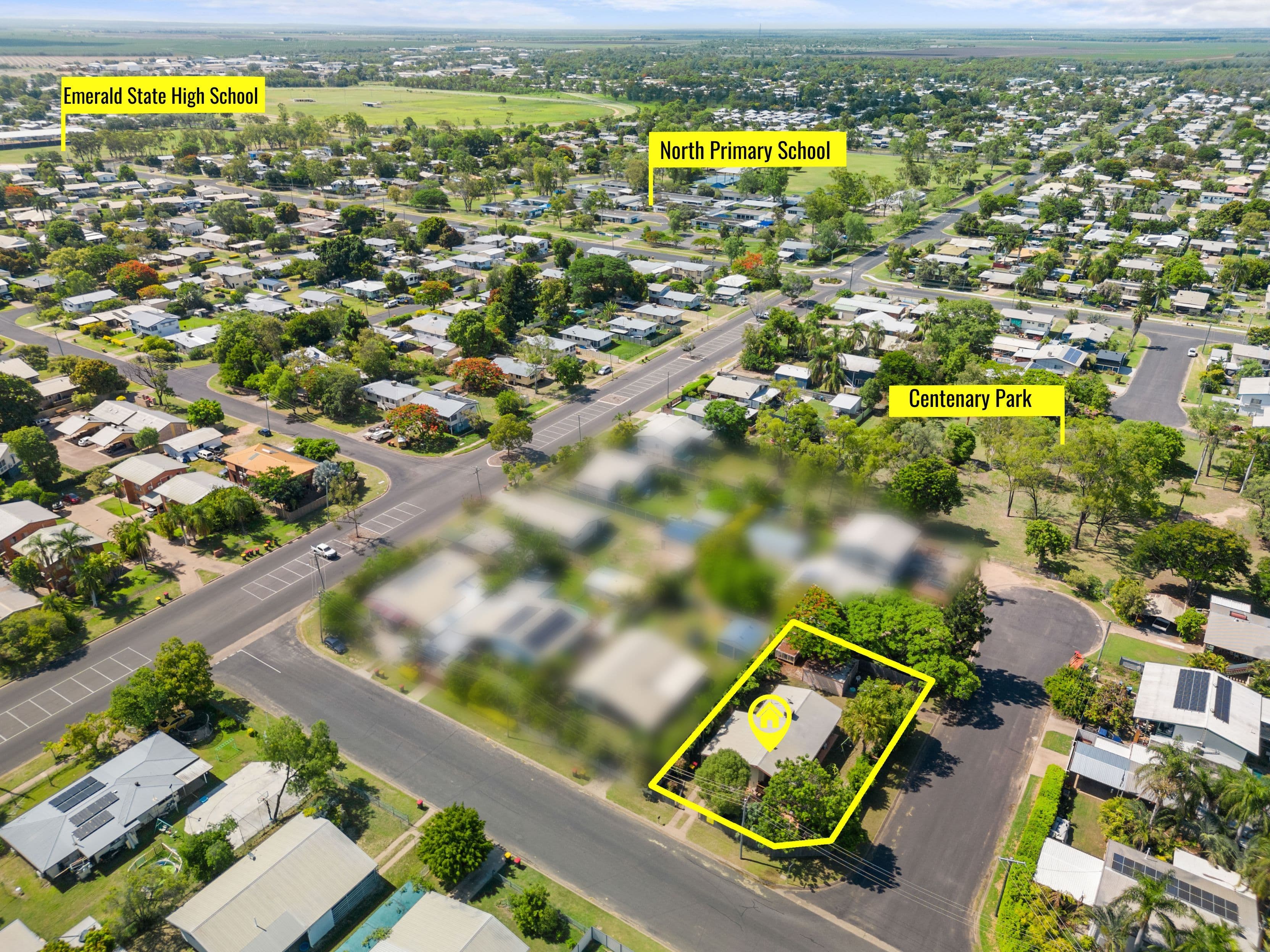 7 McKendry Street, Emerald QLD 4720, Emerald - Thumbnail 2