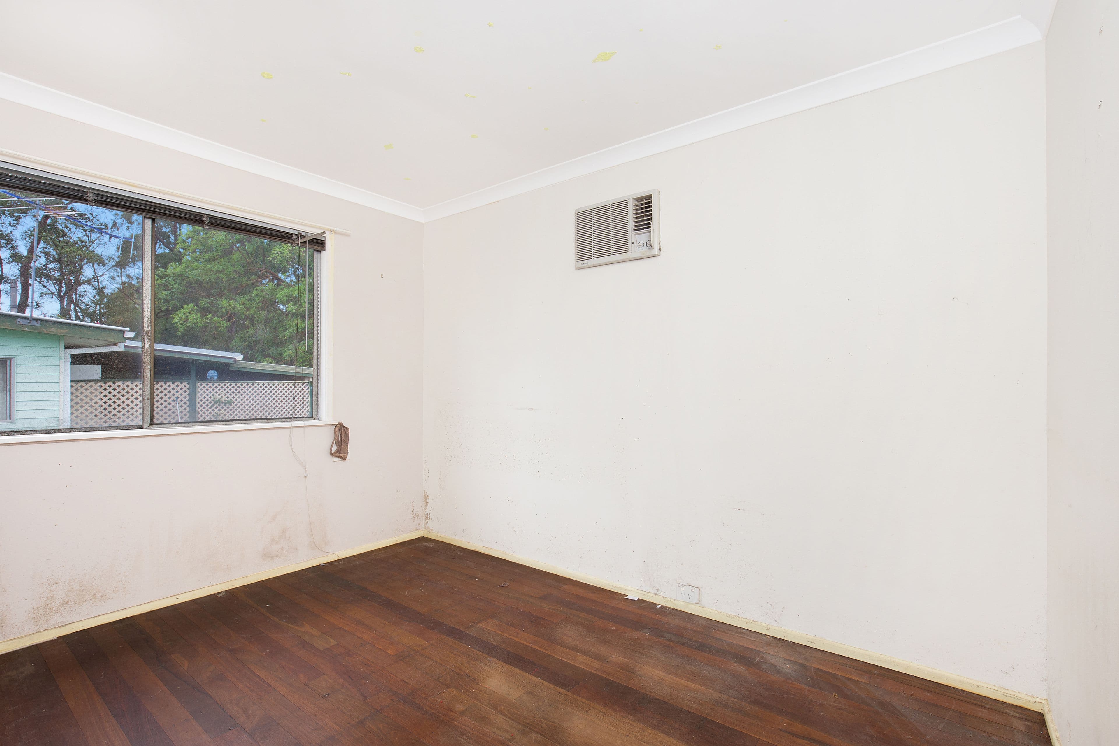 33 Lynngold Street, Woodridge QLD 4114, Woodridge - Thumbnail 4
