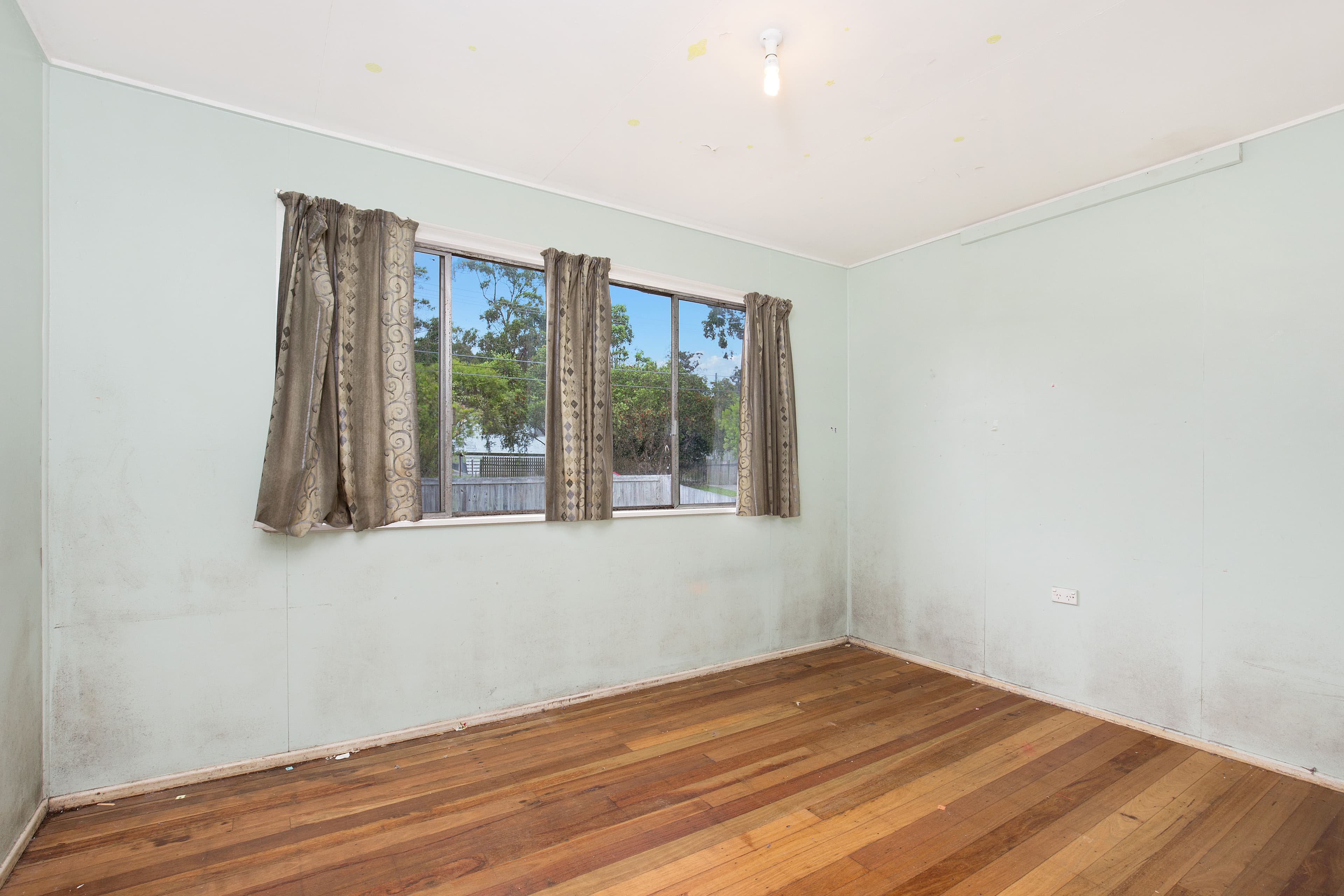 33 Lynngold Street, Woodridge QLD 4114, Woodridge - Thumbnail 5