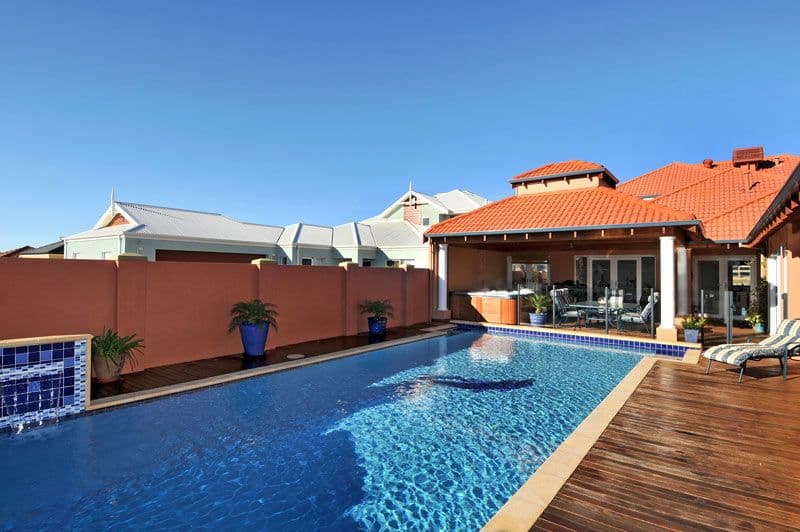 25 Toorak Terrace LORNE VIC, Lorne - Thumbnail 2
