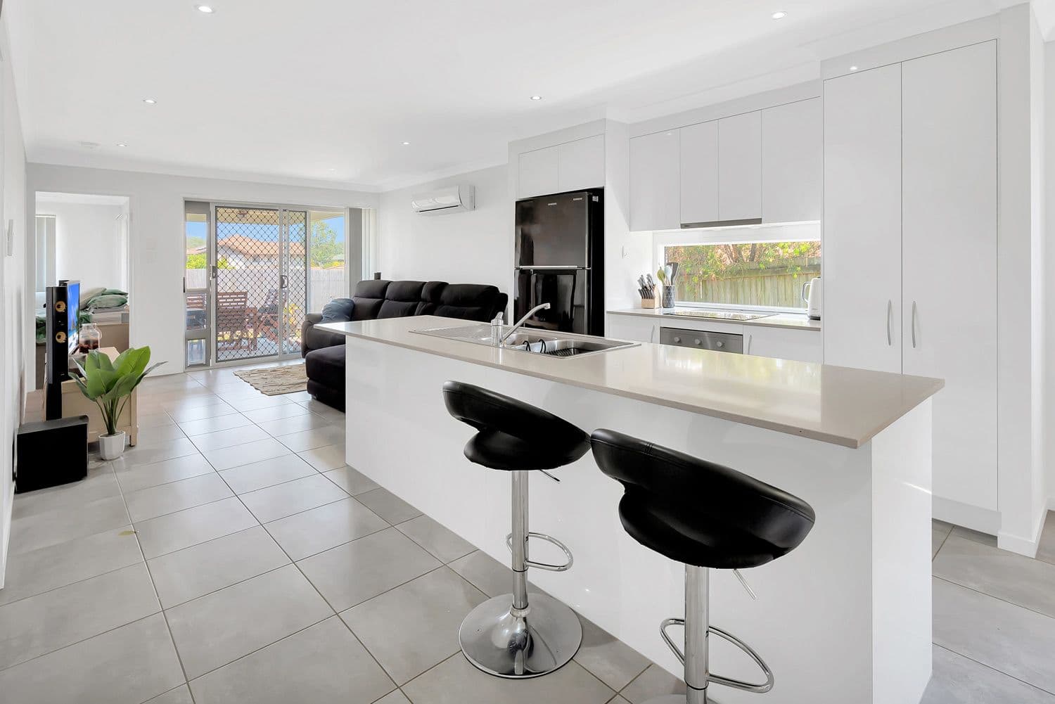 6 Pike Lane, Willow Vale QLD 4209, Willow Vale - Thumbnail 2