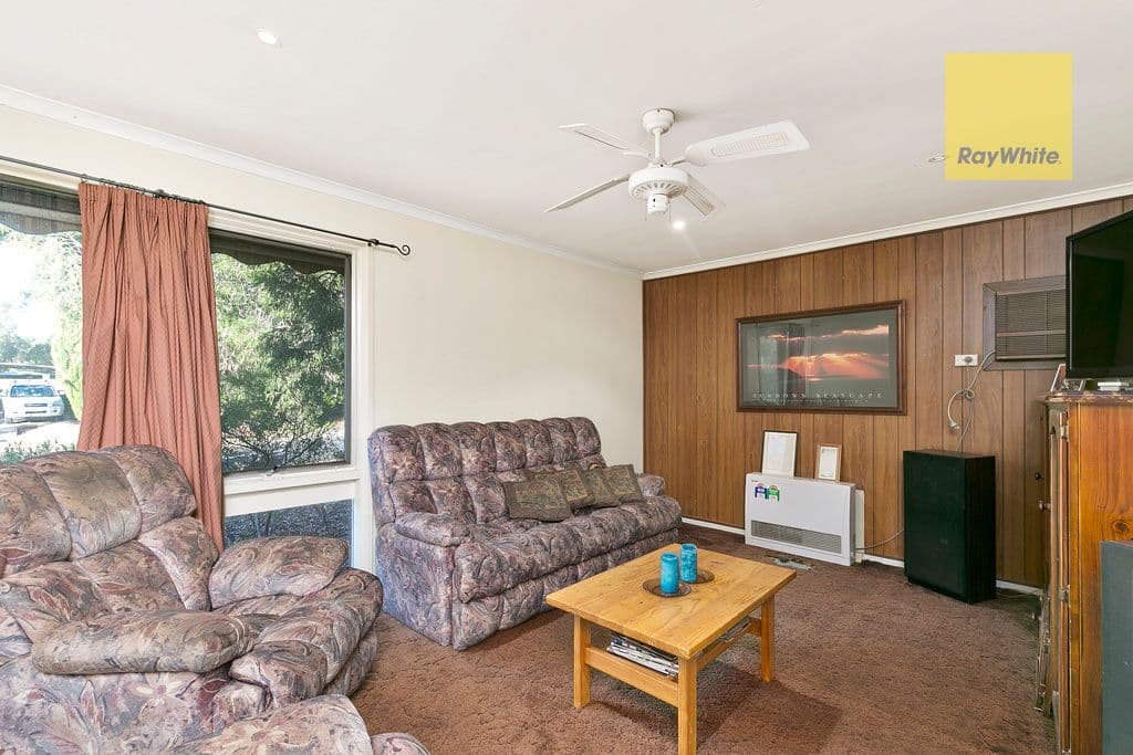 1 Redcraze Street, Aberfoyle Park SA 5159, Aberfoyle Park - Thumbnail 2