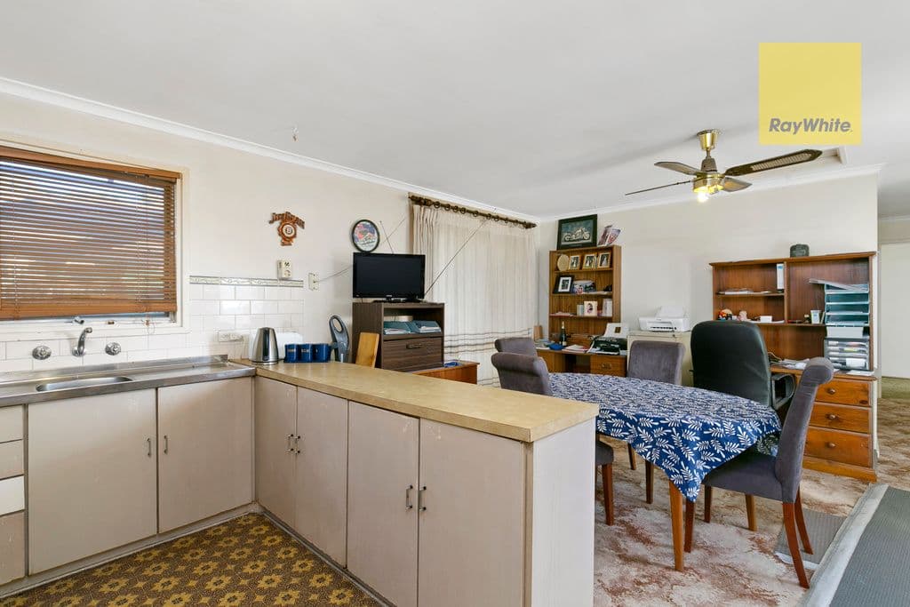 1 Redcraze Street, Aberfoyle Park SA 5159, Aberfoyle Park - Thumbnail 4