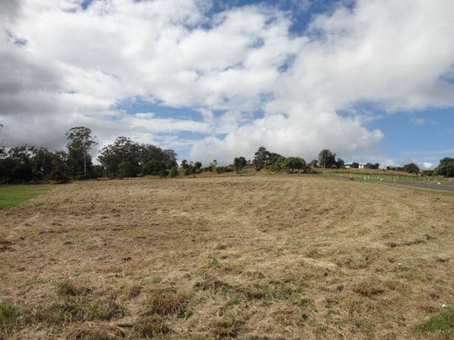 12 Beaumont Avenue, HIGHFIELDS QLD 4352, Highfields - Thumbnail 2