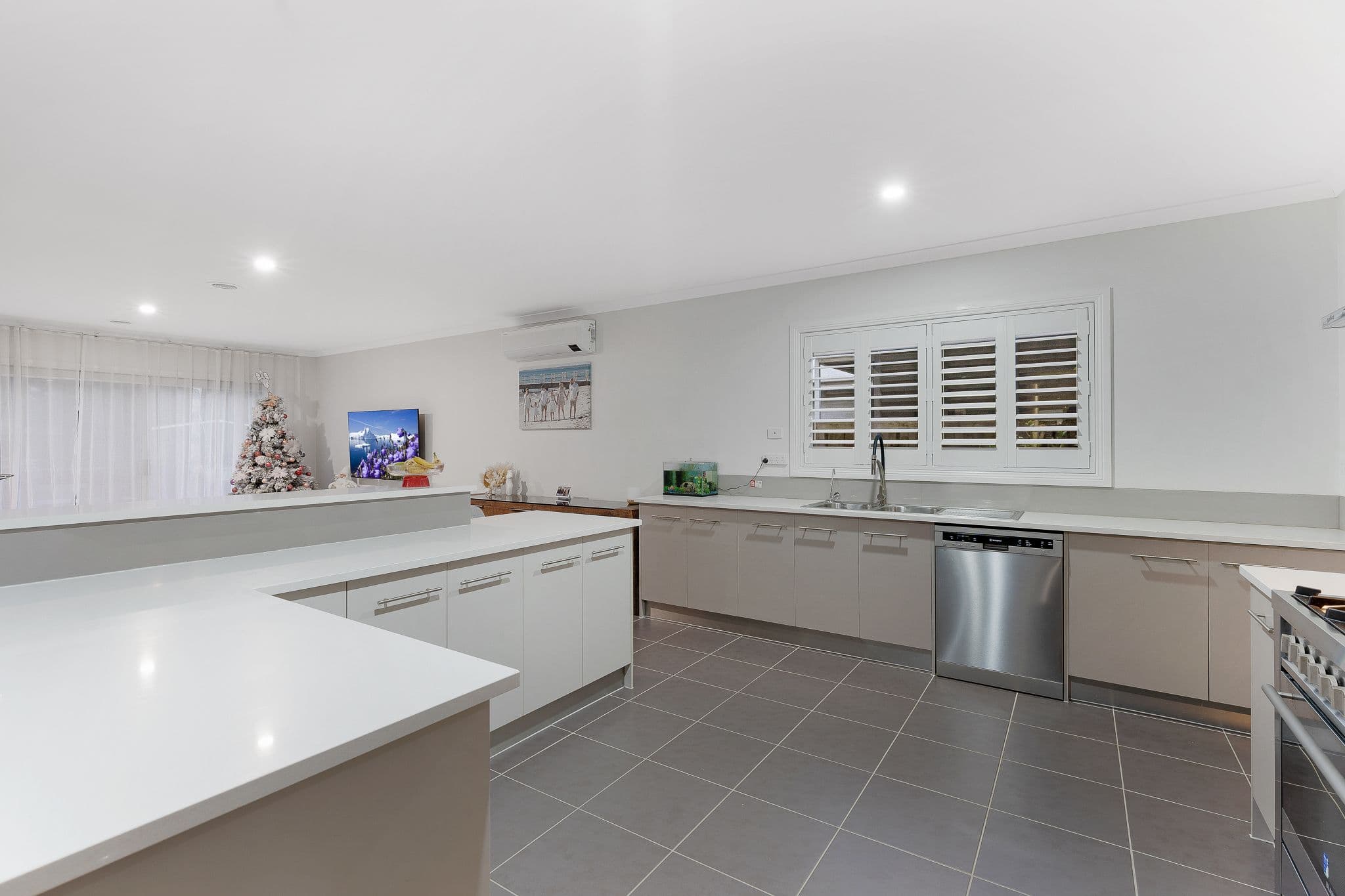 19 Ben Hall Street, Cranbourne East VIC 3977, Cranbourne East - Thumbnail 2