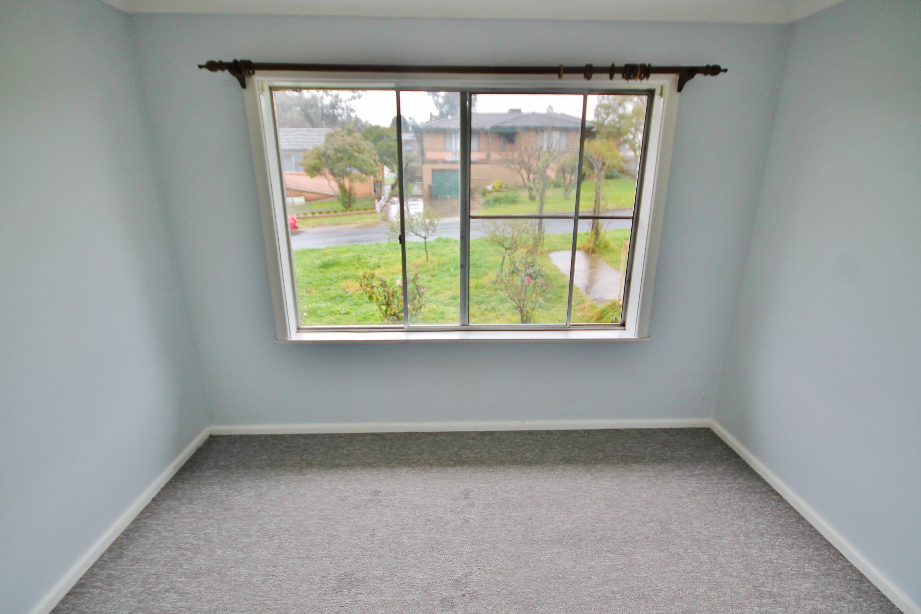 9 Cherry Court, Young - Thumbnail 8