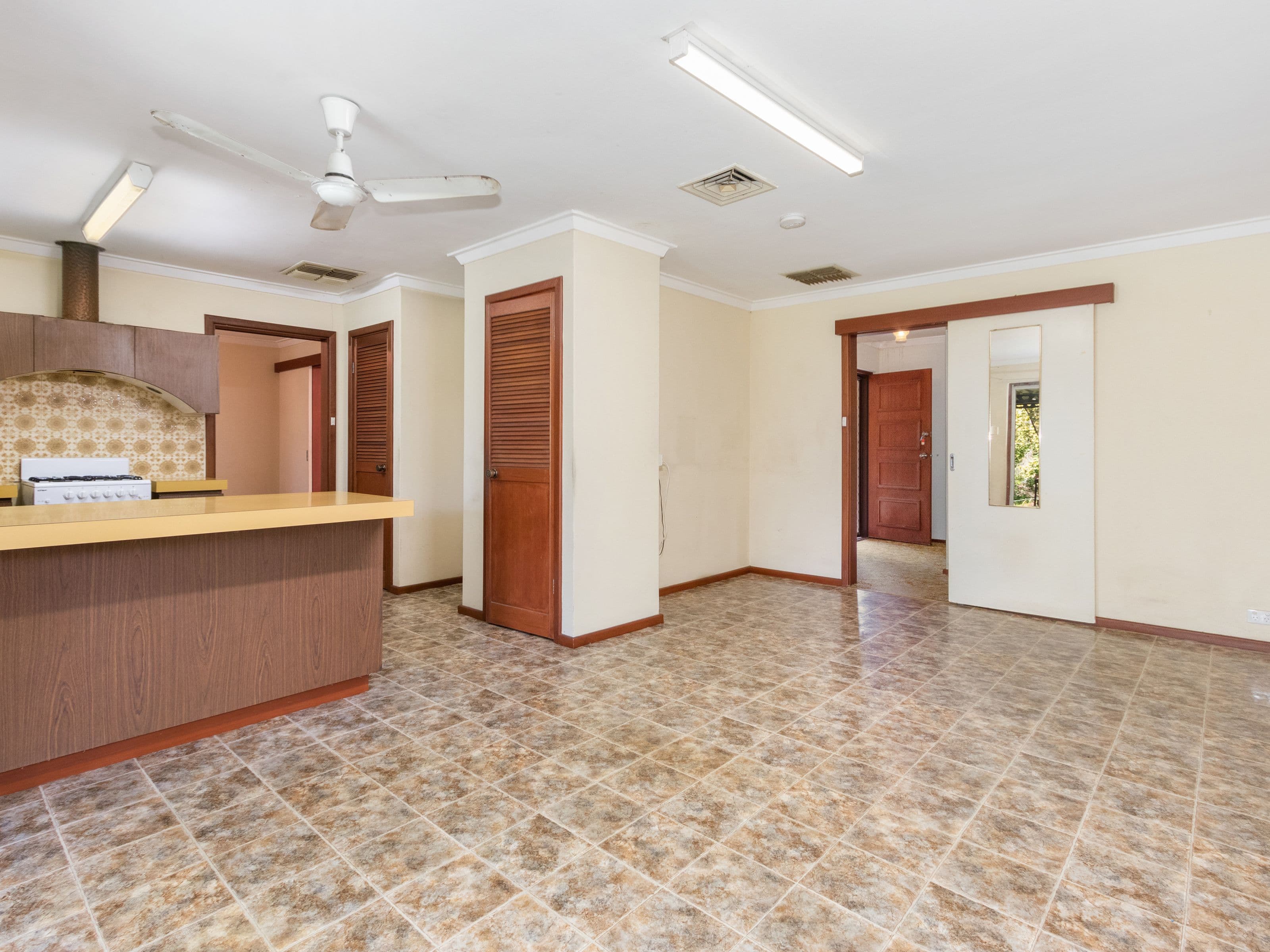 21 Barker Avenue, Como WA 6152, Como - Thumbnail 8