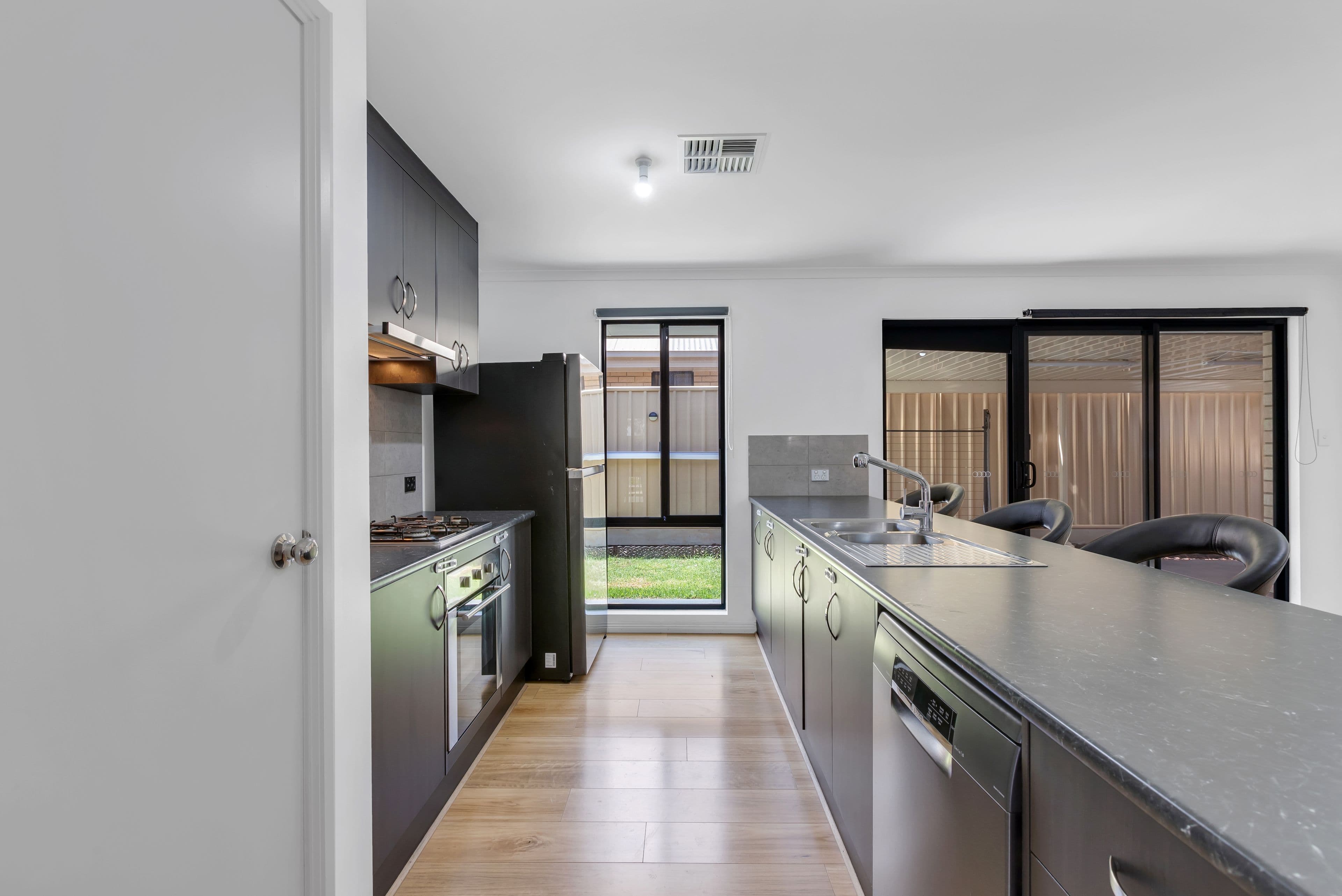 11 Clementine Avenue, Munno Para SA 5115, Munno Para - Thumbnail 6